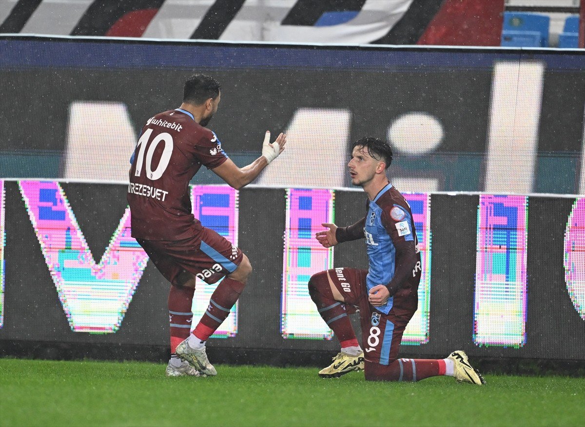 1710024680 717 Trabzonspor Fatih Karagumruku bes golle yikti