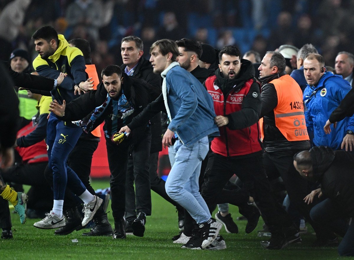 1710764646 958 Fenerbahce macinin faturasi Ceza yagacak