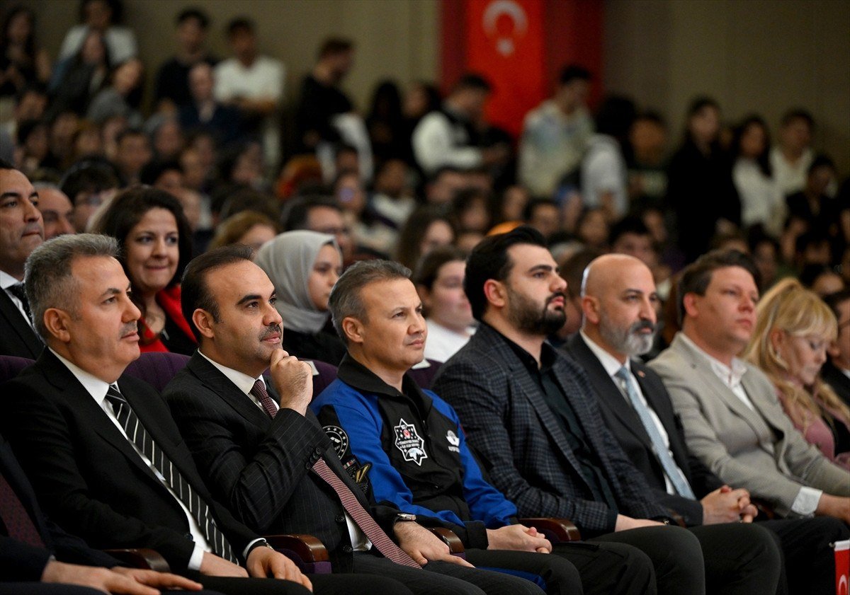 1710952212 237 Dort ay icinde Turksat 6Ayi da uzaya gondermeye hazirlaniyoruz