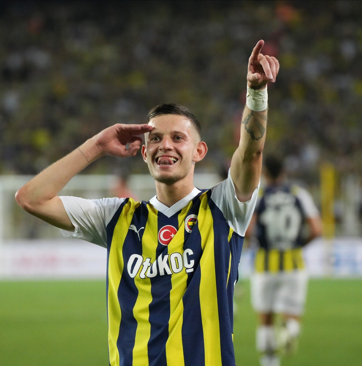 1711124787 61 Fenerbahce Sebastian Szymanskinin bonservisini belirledi