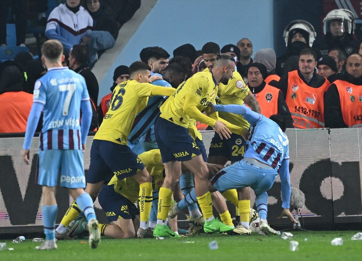 Fenerbahce macinin faturasi Ceza yagacak