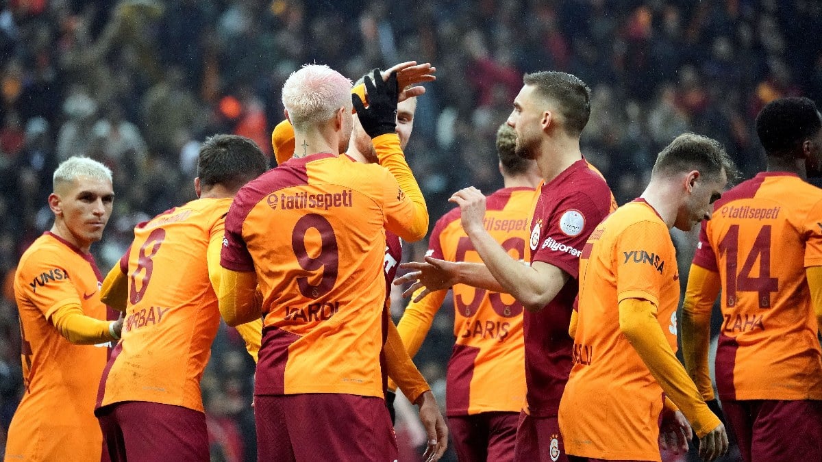 Galatasaray milli arada Antalya yolcusu