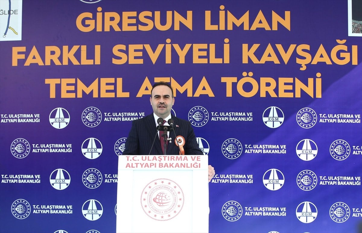 Giresun Liman Farkli Seviyeli Kavsaginin temel atma toreni yapildi