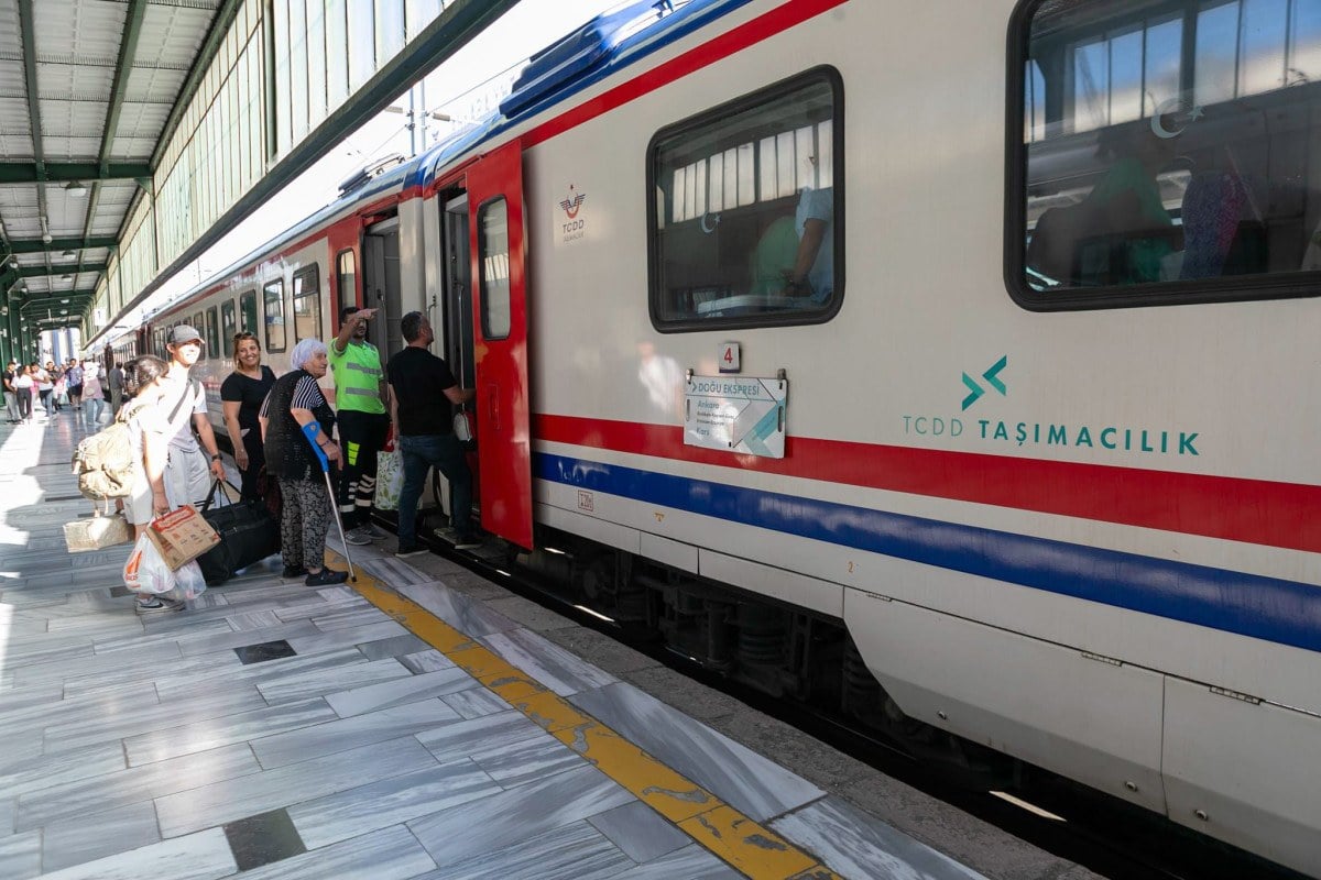 1712818466 425 Yeni turistik trenlerin yola cikacagi tarih belli oldu Ankaradan Tatvana