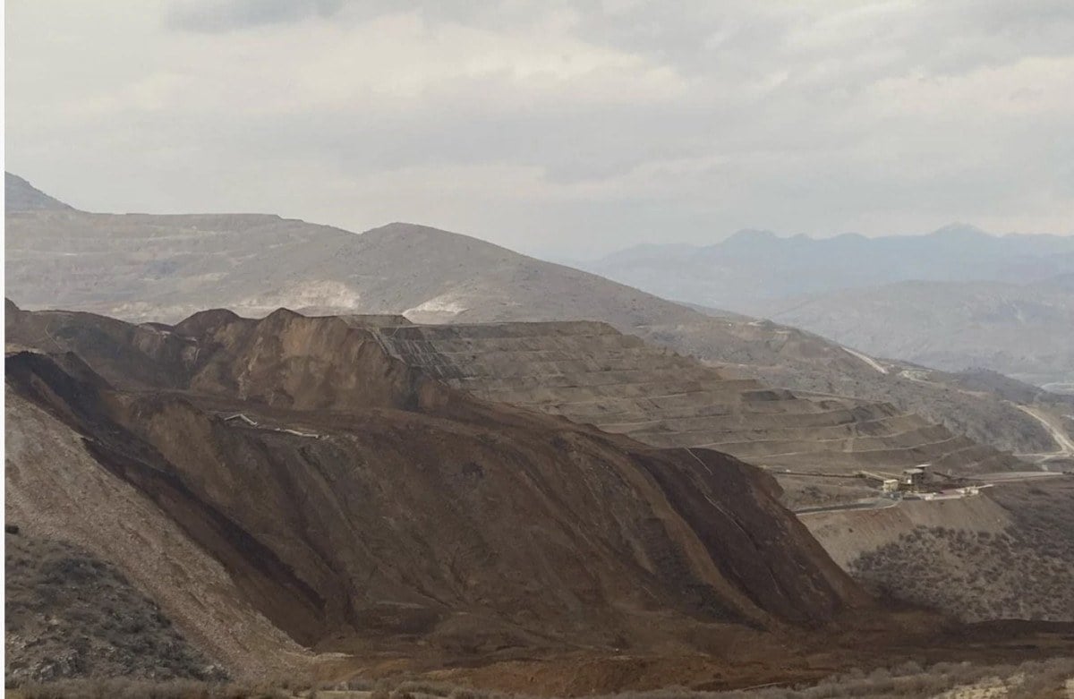 1713525065 150 Erzincandaki maden kazasinda 1 kisinin daha cansiz bedeni bulundu
