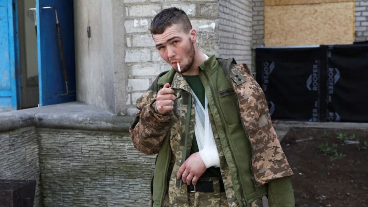 Sigara Ukraynali askerlere bedava Ingilizlere ise yasak