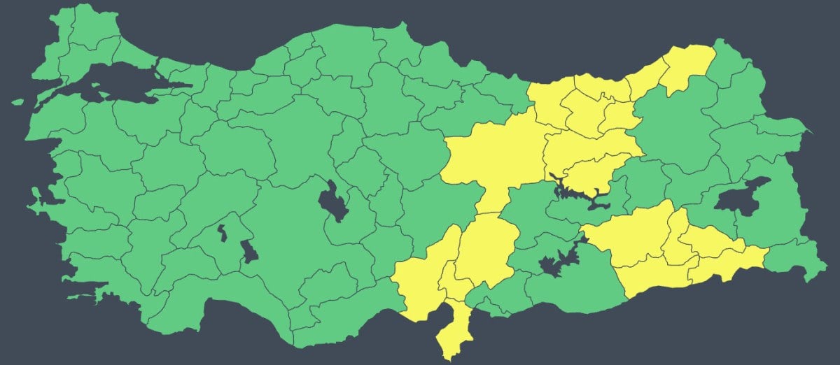 1714882182 788 Meteorolojiden 18 kente sari uyari Kuvvetli saganak bekleniyor