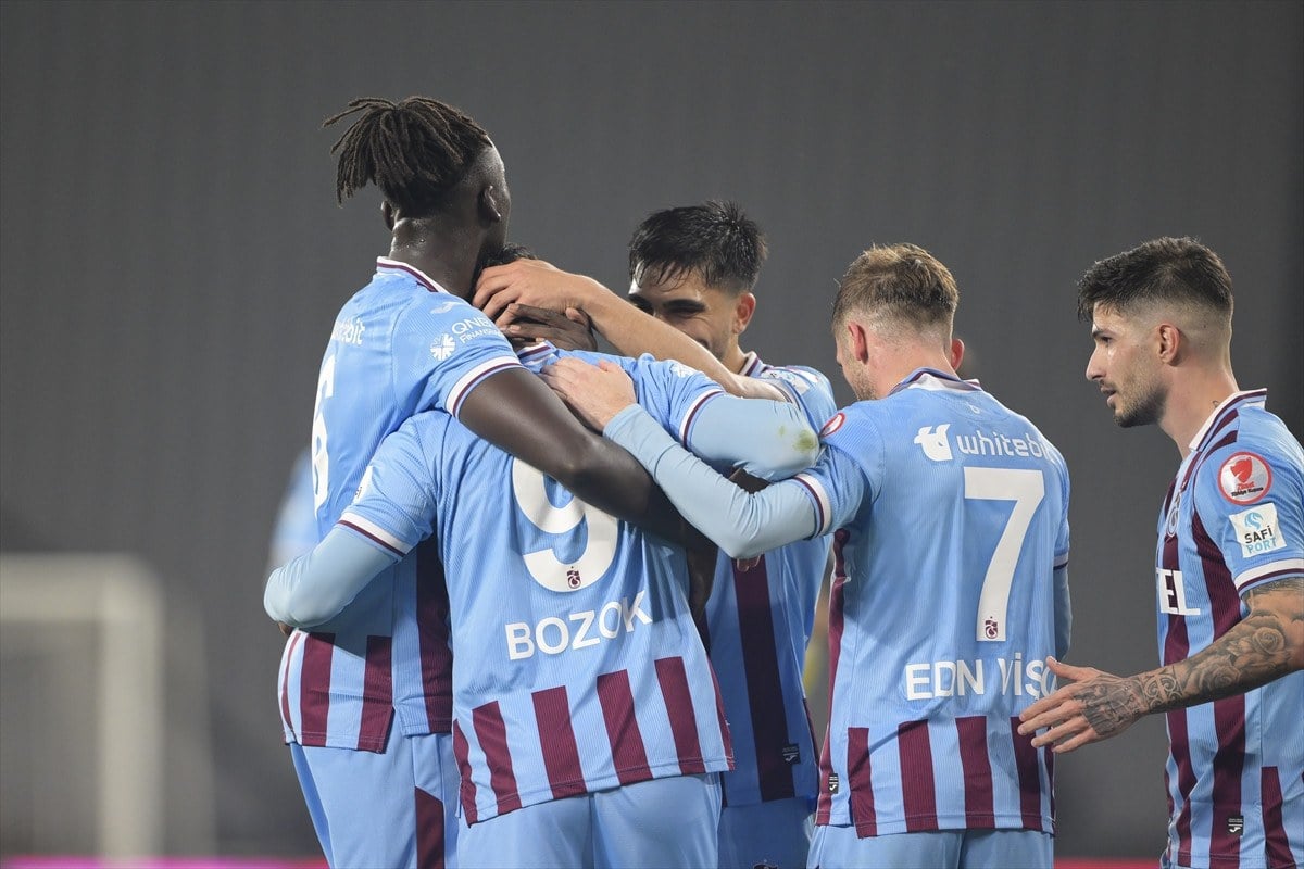 1715226050 315 Fatih Karagumruku farkli gecen Trabzonspor Turkiye Kupasinda finalde